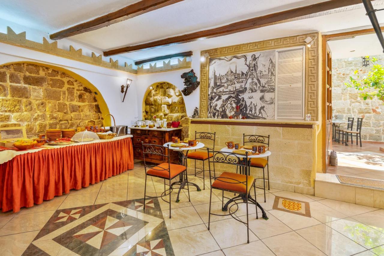 Cava D'Oro Hotel Rhodes City Bagian luar foto